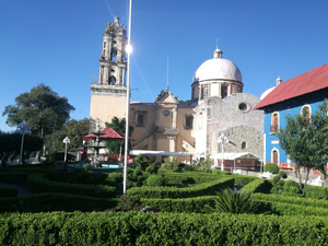 Church, garden, blue sky, Hidalgo, MÃ©xico