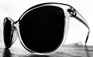 Vinatge retro ladies sunglasses in black and white.