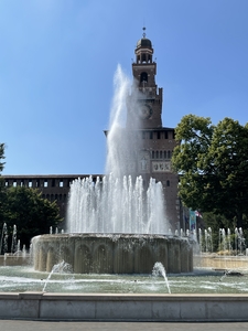 castle fountain in Milano