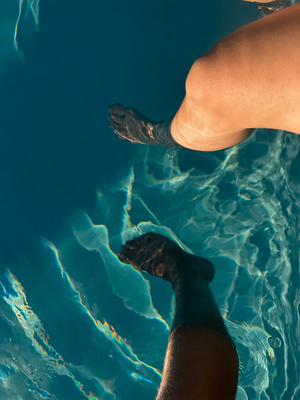 feet shade in the pool water